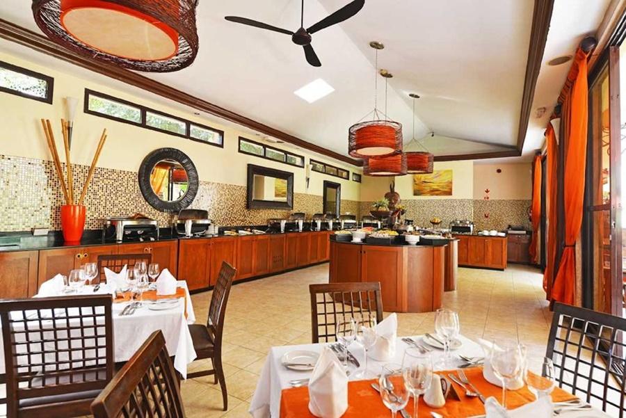 Protea Hotel By Marriott Kampala Eksteriør bilde