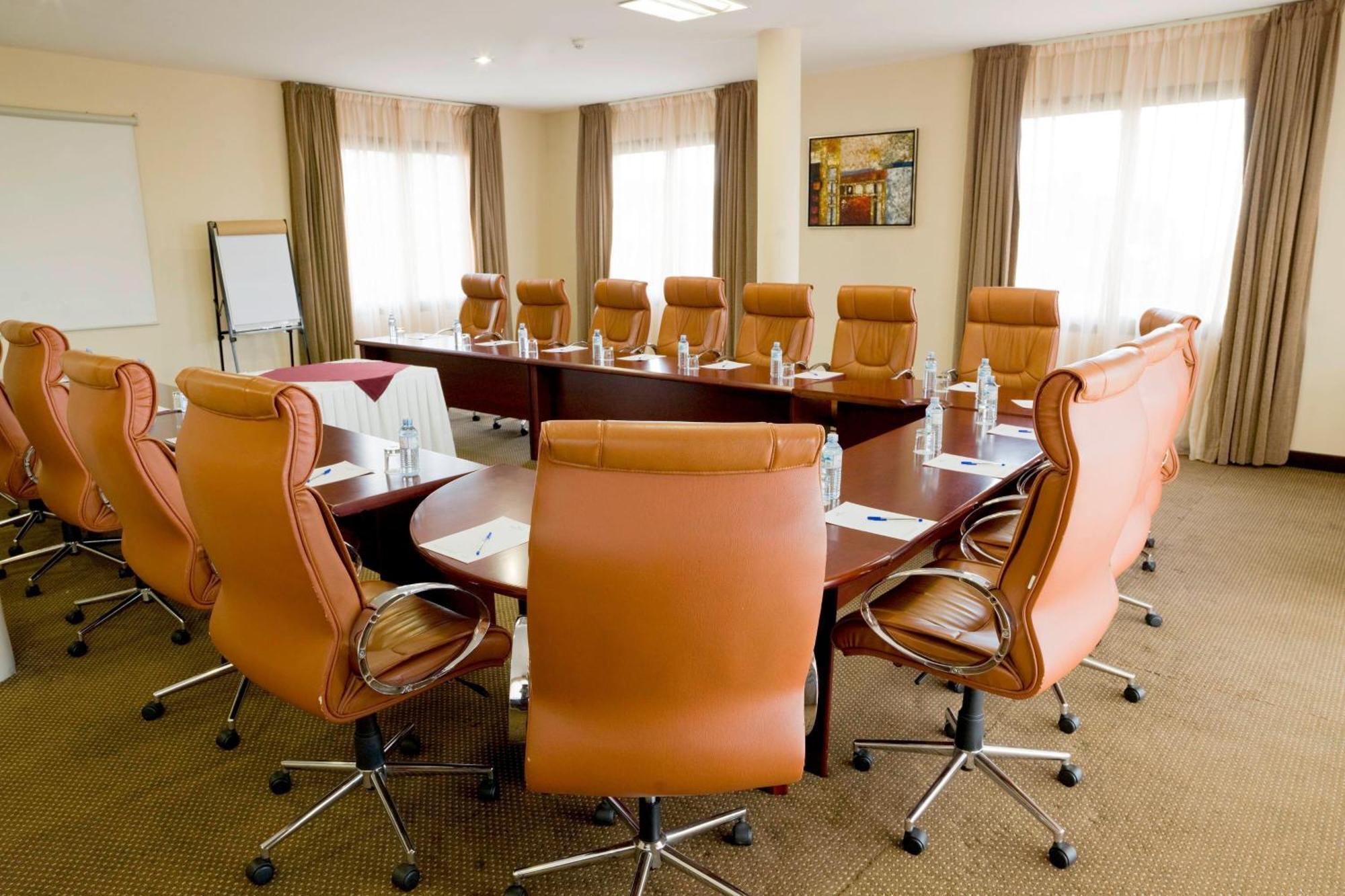 Protea Hotel By Marriott Kampala Eksteriør bilde