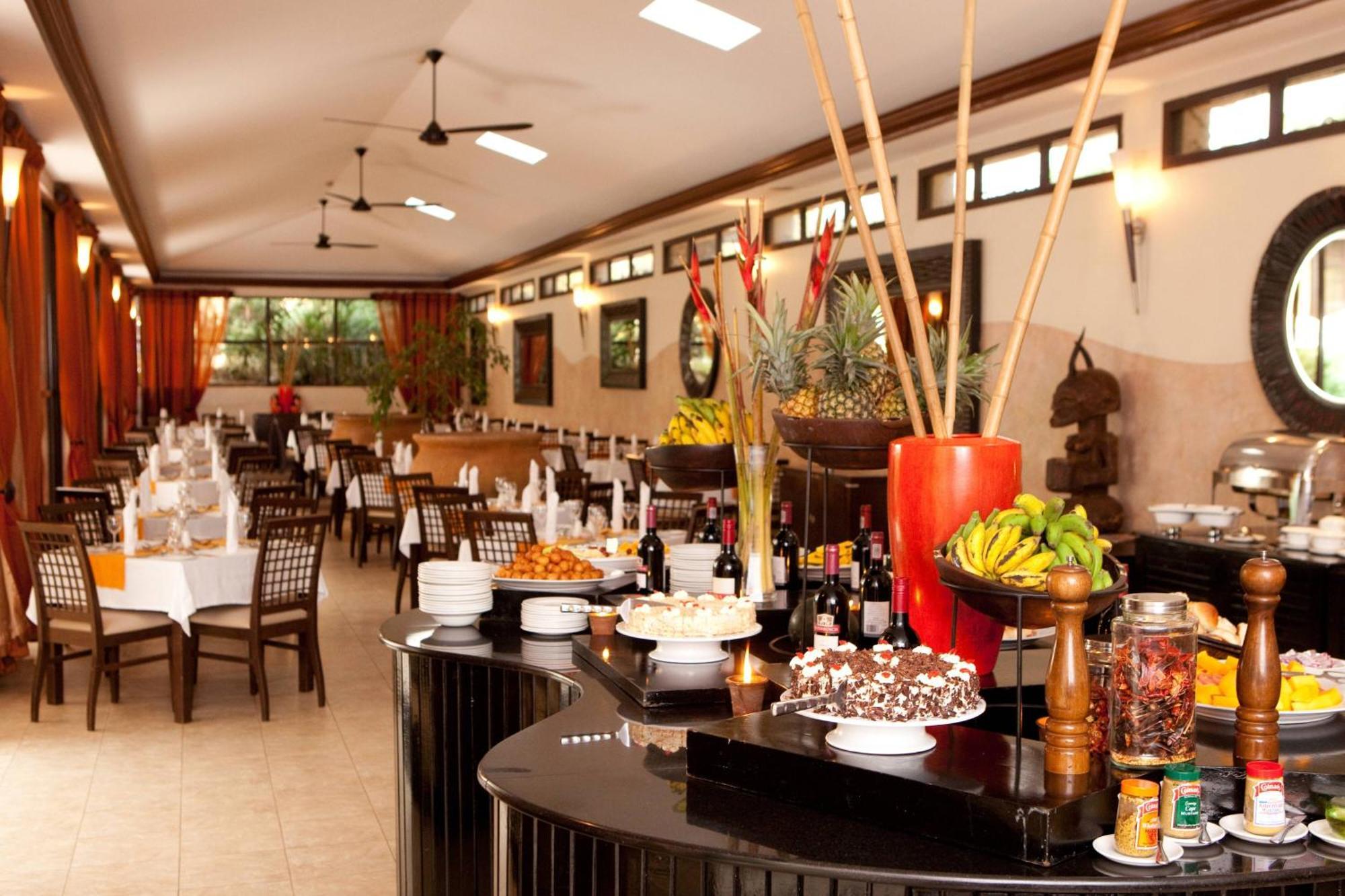 Protea Hotel By Marriott Kampala Eksteriør bilde