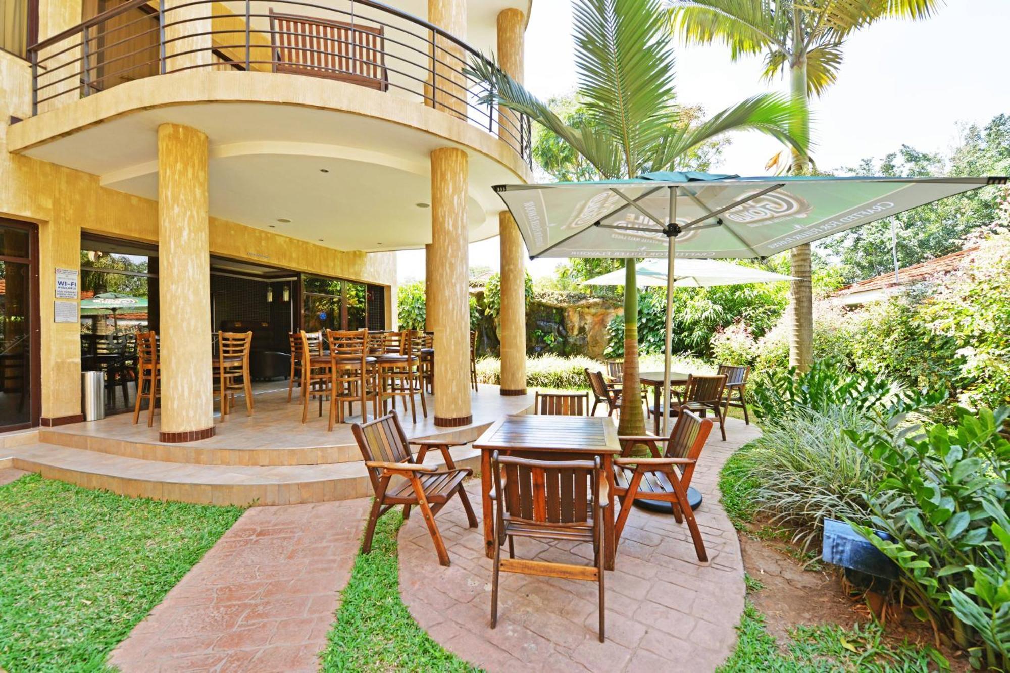 Protea Hotel By Marriott Kampala Eksteriør bilde